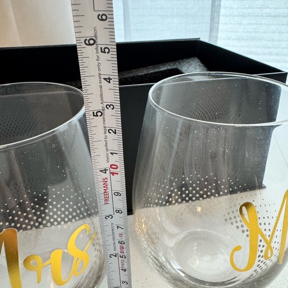 Verre Esprit Mr And Mrs Set Of 2 Crystal Stemless Wine Glasses - Picture 3 of 7